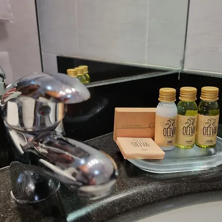 Villino Indipendente Eden 펜션 레반토